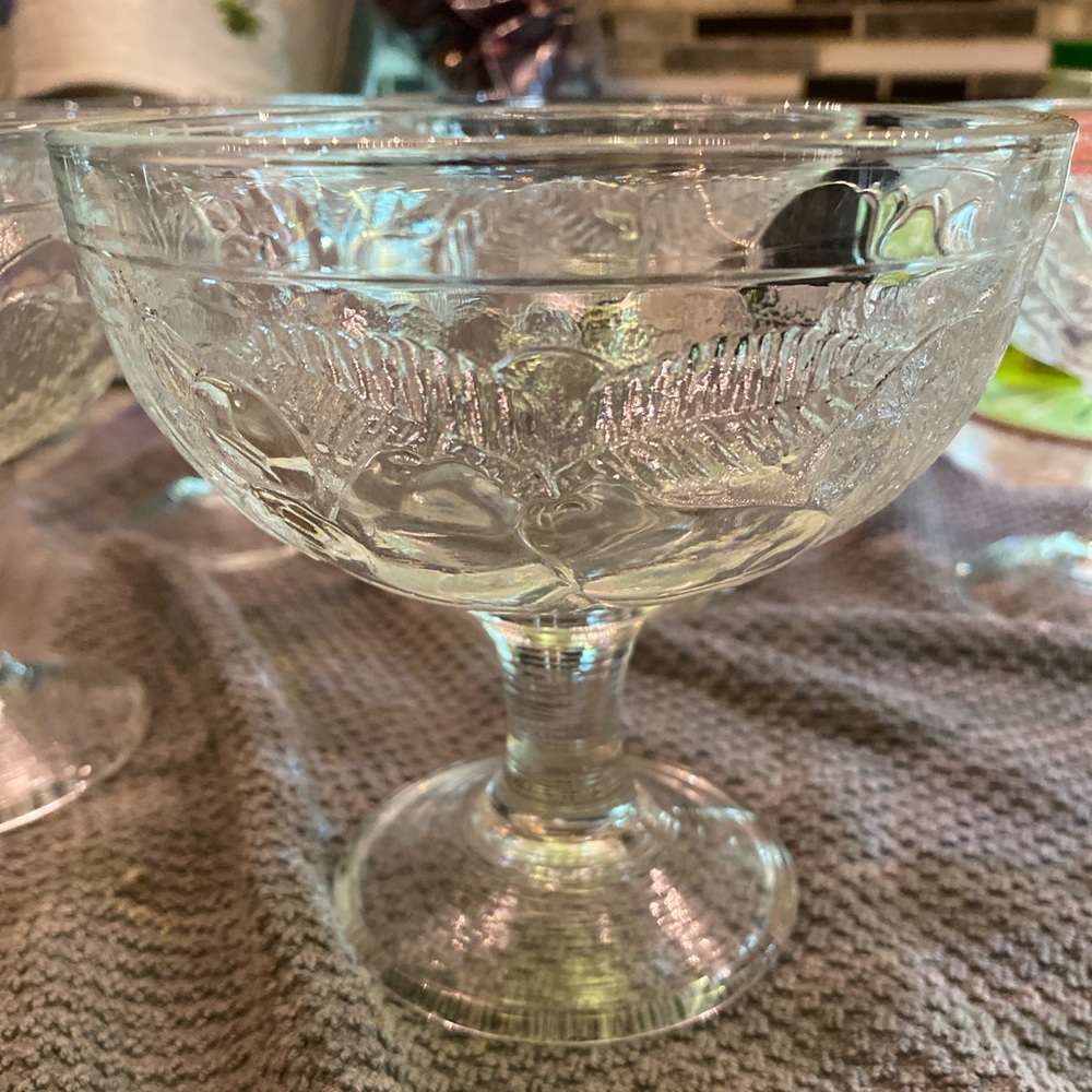 Vintage Arcoroc  Embossed Clear Glass Stemmed Sundae or Dessert Bowl